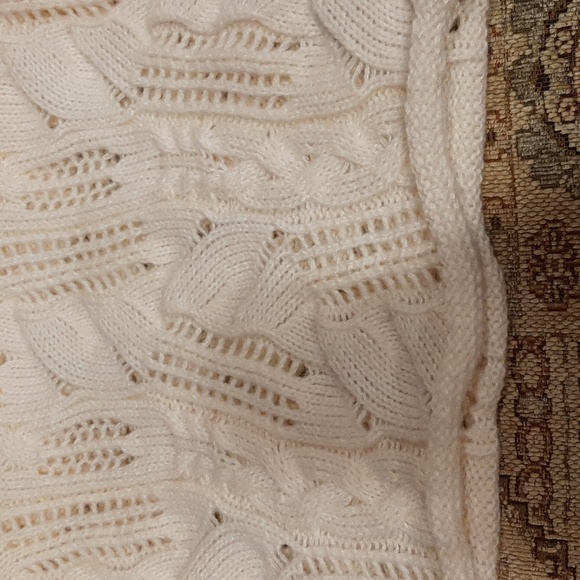 Hanmade Knitted Sweater. No Labels. Suposed To Be Size Large - Picture 7 of 8